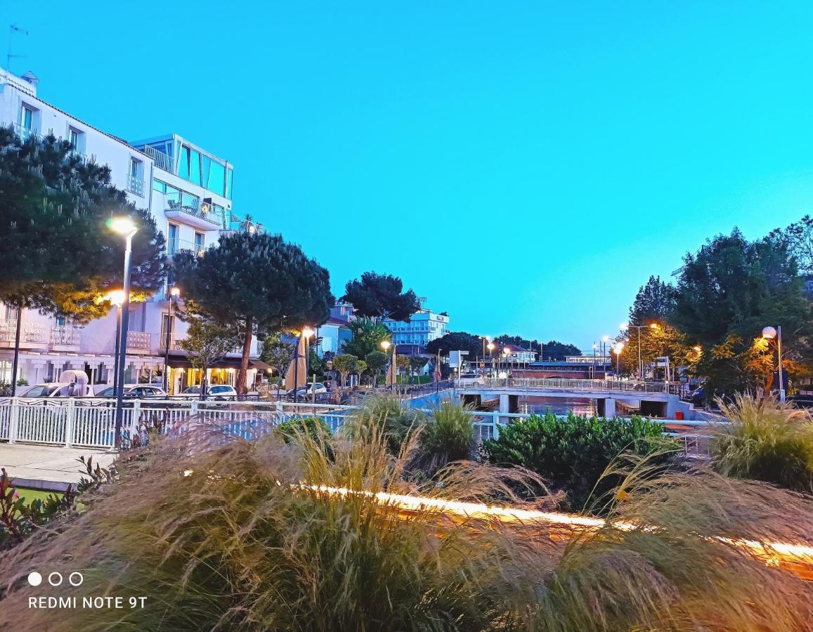 Hotel Garisenda -B&B&Brunch in centro a Riccione- Esterno foto