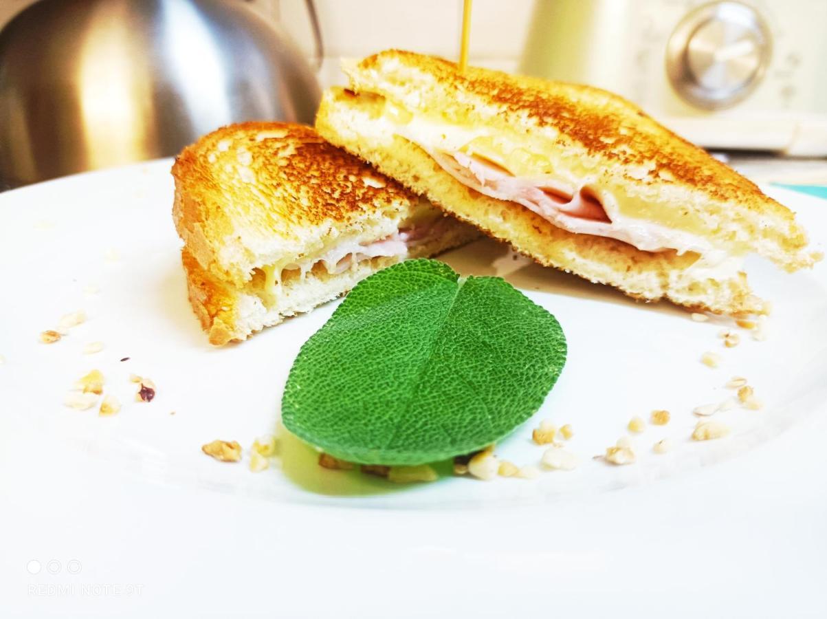 Hotel Garisenda -B&B&Brunch in centro a Riccione- Esterno foto