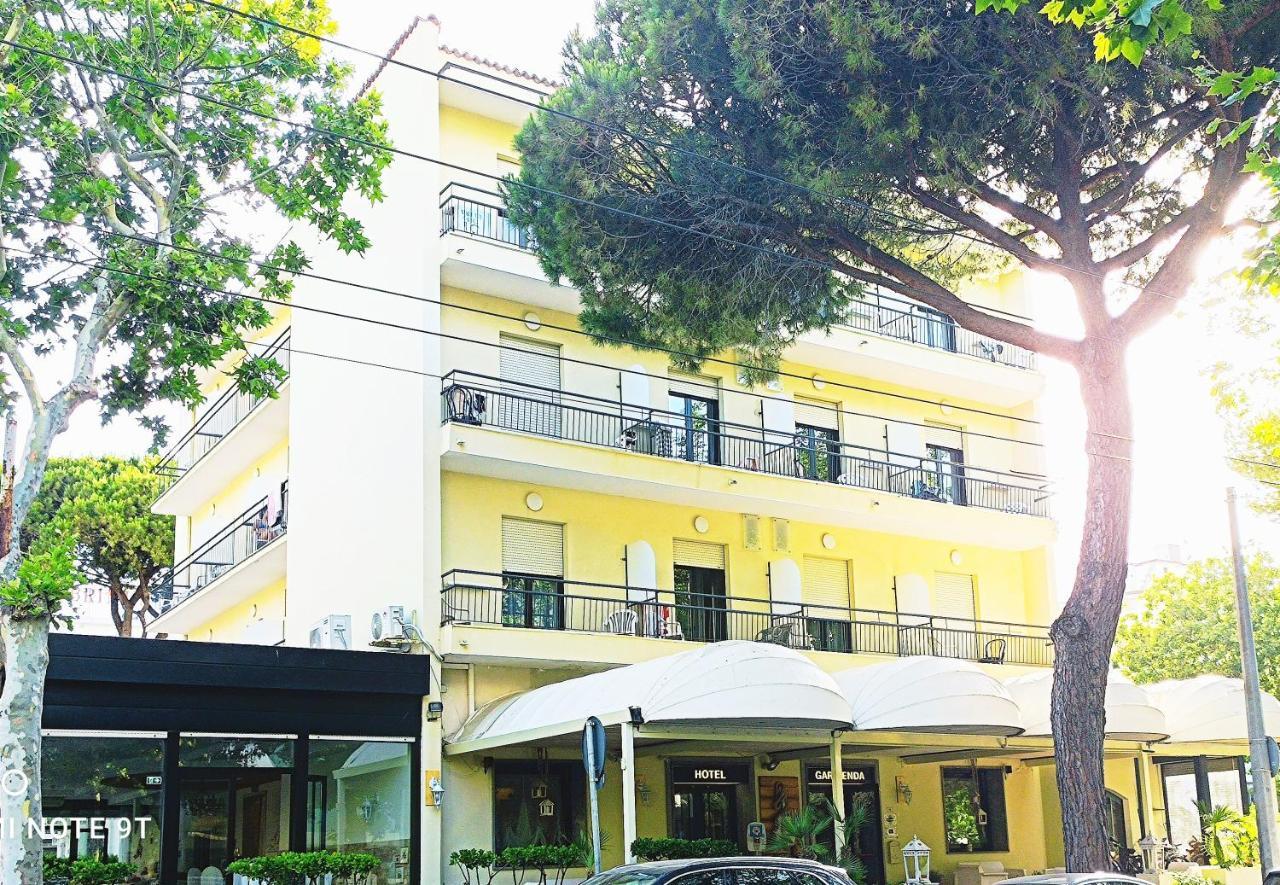 Hotel Garisenda -B&B&Brunch in centro a Riccione- Esterno foto
