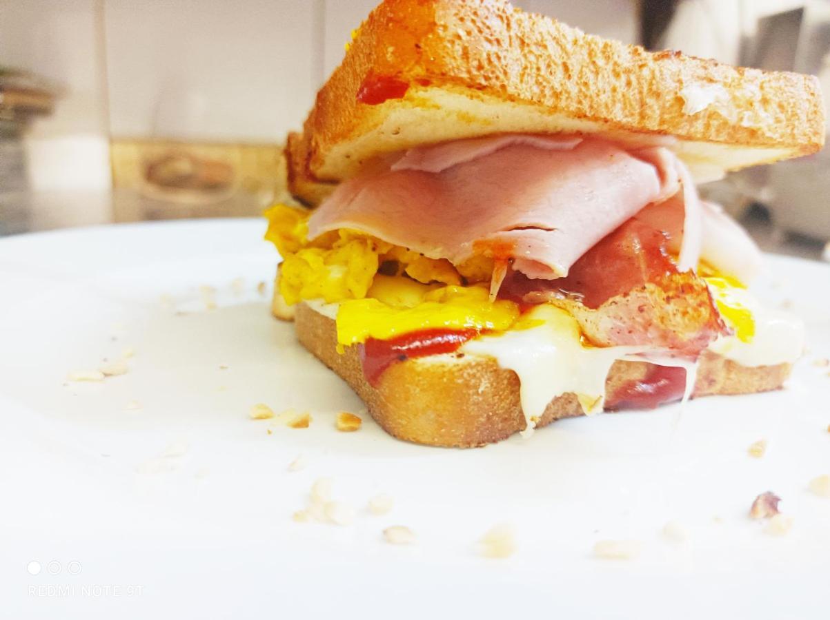 Hotel Garisenda -B&B&Brunch in centro a Riccione- Esterno foto