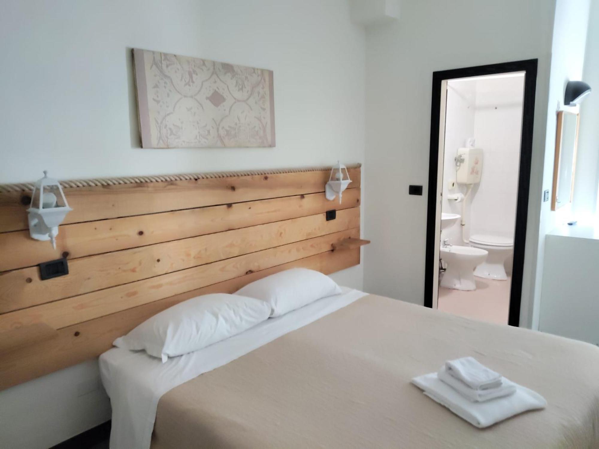 Hotel Garisenda -B&B&Brunch in centro a Riccione- Esterno foto