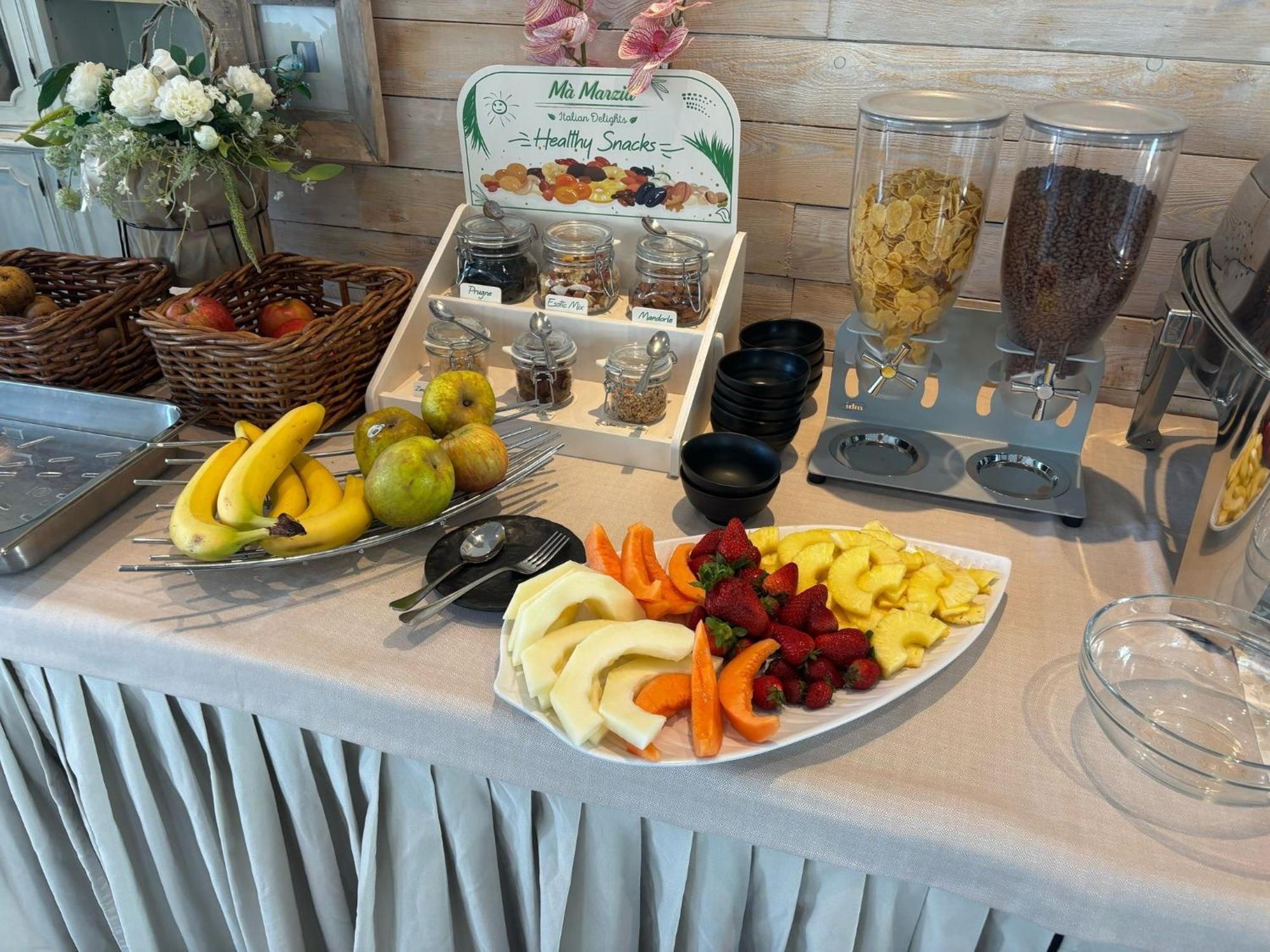 Hotel Garisenda -B&B&Brunch in centro a Riccione- Esterno foto